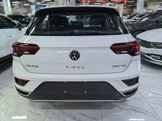 Volkswagen T-ROC 2021 купить из Китая, цена 1 893 000 ₽ — Suifenhe Auto