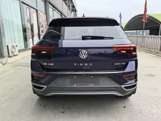 Volkswagen T-ROC 2020 купить из Китая, цена 1 575 000 ₽ — Suifenhe Auto