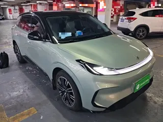 ARCFOX T1 2025 купить из Китая, цена 1 494 000 ₽ — Suifenhe Auto