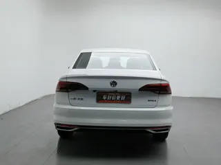 Volkswagen Bora 2020 купить из Китая, цена 1 384 000 ₽ — Suifenhe Auto