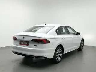 Volkswagen Bora 2020 купить из Китая, цена 1 416 000 ₽ — Suifenhe Auto