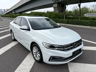 Volkswagen Bora 2022 купить из Китая, цена 1 354 000 ₽ — Suifenhe Auto