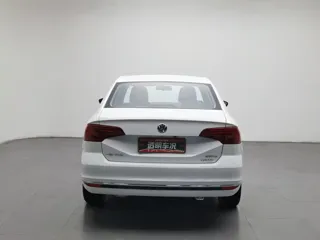 Volkswagen Bora 2018 купить из Китая, цена 1 215 000 ₽ — Suifenhe Auto