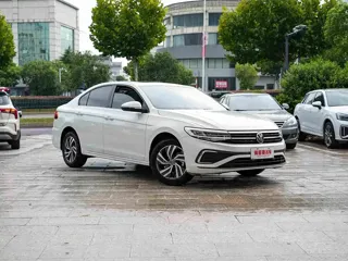 Volkswagen Bora 2026 купить из Китая, цена 1 891 000 ₽ — Suifenhe Auto