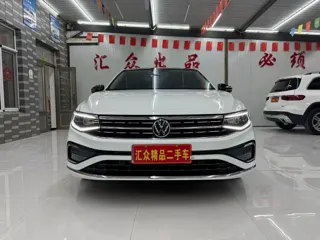 Volkswagen Bora 2023 купить из Китая, цена 1 543 000 ₽ — Suifenhe Auto