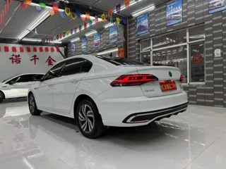 Volkswagen Bora 2023 купить из Китая, цена 1 543 000 ₽ — Suifenhe Auto