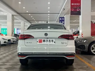 Volkswagen Bora 2024 купить из Китая, цена 1 814 000 ₽ — Suifenhe Auto