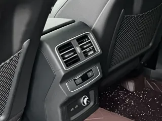 Audi Q5L Sportback 2024 купить из Китая, цена 4 974 000 ₽ — Suifenhe Auto