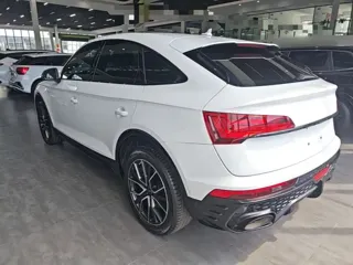 Audi Q5L Sportback 2024 купить из Китая, цена 5 694 000 ₽ — Suifenhe Auto