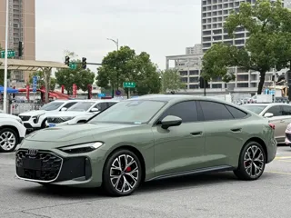 Audi A5L Sportback 2025 купить из Китая, цена 5 669 000 ₽ — Suifenhe Auto
