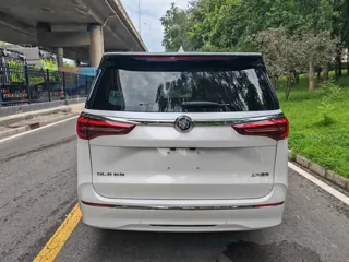 Buick GL8 2024 купить из Китая, цена 5 017 000 ₽ — Suifenhe Auto