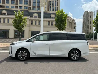 Buick GL8 2025 купить из Китая, цена 7 682 000 ₽ — Suifenhe Auto