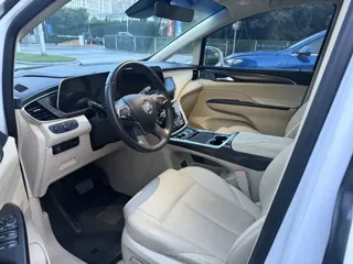 Buick GL8 2024 купить из Китая, цена 5 420 000 ₽ — Suifenhe Auto