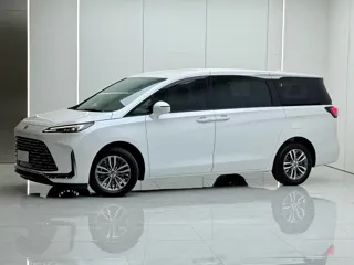 Buick GL8 2025 купить из Китая, цена 5 112 000 ₽ — Suifenhe Auto
