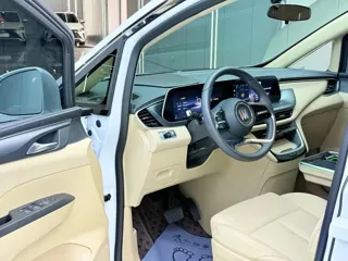 Buick GL8 2025 купить из Китая, цена 5 112 000 ₽ — Suifenhe Auto