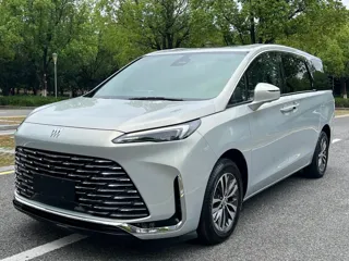 Buick GL8 2026 купить из Китая, цена 5 596 000 ₽ — Suifenhe Auto