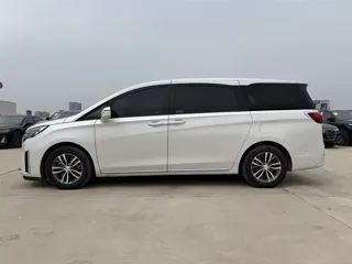 Buick GL8 2024 купить из Китая, цена 4 938 000 ₽ — Suifenhe Auto