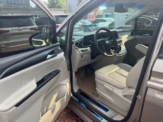 Buick GL8 2024 купить из Китая, цена 4 844 000 ₽ — Suifenhe Auto