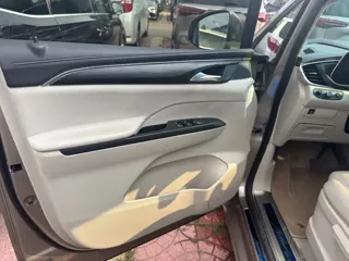 Buick GL8 2024 купить из Китая, цена 4 844 000 ₽ — Suifenhe Auto