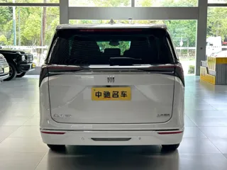 Buick GL8 2025 купить из Китая, цена 6 205 000 ₽ — Suifenhe Auto