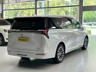 Buick GL8 2025 купить из Китая, цена 6 205 000 ₽ — Suifenhe Auto
