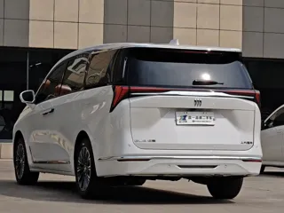 Buick GL8 2025 купить из Китая, цена 6 496 000 ₽ — Suifenhe Auto