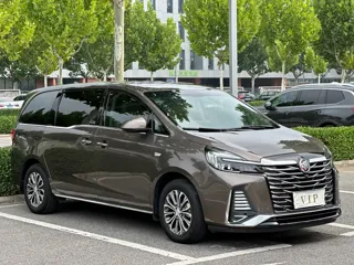 Buick GL8 2025 купить из Китая, цена 4 477 000 ₽ — Suifenhe Auto