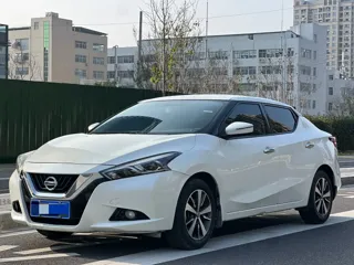 Nissan Lannia 2018 купить из Китая, цена 1 360 000 ₽ — Suifenhe Auto