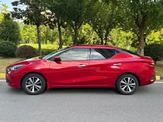 Nissan Lannia 2019 купить из Китая, цена 1 305 000 ₽ — Suifenhe Auto
