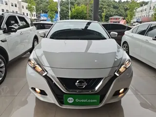 Nissan Lannia 2019 купить из Китая, цена 1 340 000 ₽ — Suifenhe Auto