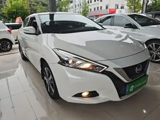 Nissan Lannia 2019 купить из Китая, цена 1 340 000 ₽ — Suifenhe Auto