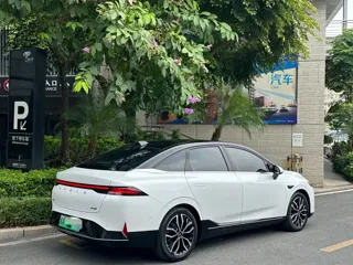 XPeng P5 2023 купить из Китая, цена 3 483 000 ₽ — Suifenhe Auto