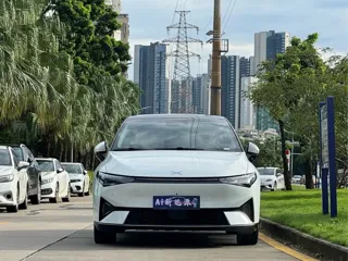 XPeng P5 2022 купить из Китая, цена 3 228 000 ₽ — Suifenhe Auto