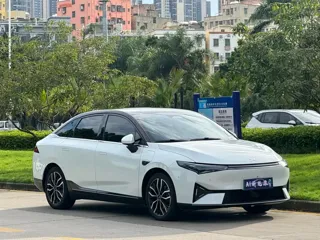 XPeng P5 2022 купить из Китая, цена 3 228 000 ₽ — Suifenhe Auto