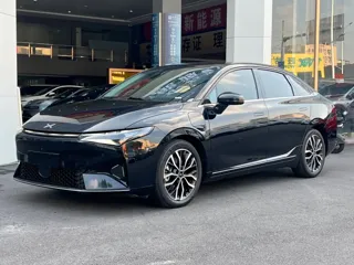 XPeng P5 2023 купить из Китая, цена 3 301 000 ₽ — Suifenhe Auto