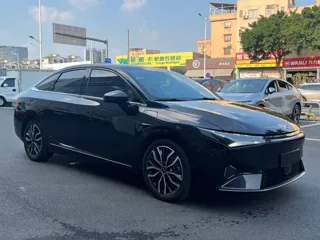 XPeng P5 2023 купить из Китая, цена 3 301 000 ₽ — Suifenhe Auto