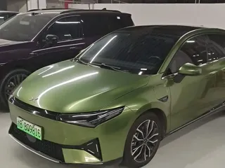 XPeng P5 2022 купить из Китая, цена 3 296 000 ₽ — Suifenhe Auto