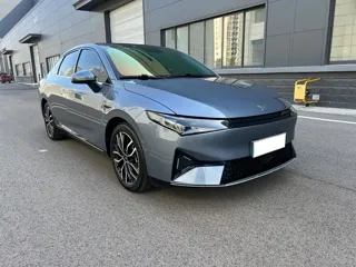 XPeng P5 2022 купить из Китая, цена 3 356 000 ₽ — Suifenhe Auto
