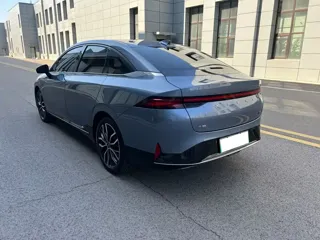 XPeng P5 2022 купить из Китая, цена 3 356 000 ₽ — Suifenhe Auto