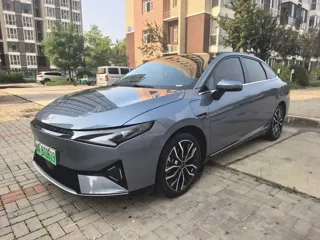 XPeng P5 2023 купить из Китая, цена 3 178 000 ₽ — Suifenhe Auto