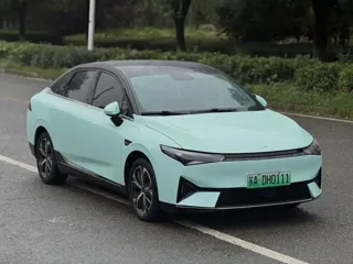 XPeng P5 2022 купить из Китая, цена 3 337 000 ₽ — Suifenhe Auto