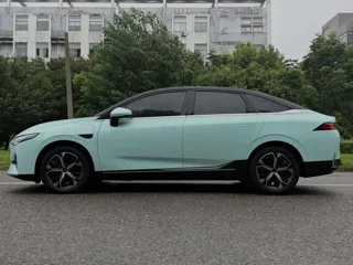 XPeng P5 2022 купить из Китая, цена 3 337 000 ₽ — Suifenhe Auto