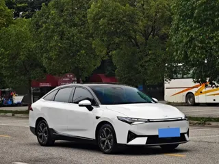 XPeng P5 2023 купить из Китая, цена 3 228 000 ₽ — Suifenhe Auto