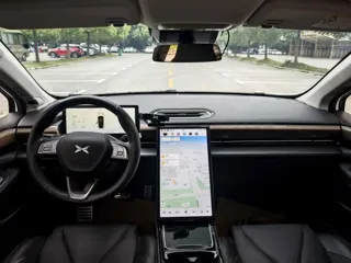 XPeng P5 2023 купить из Китая, цена 3 228 000 ₽ — Suifenhe Auto