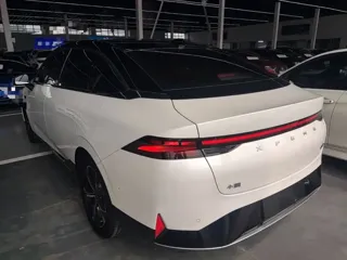 XPeng P5 2022 купить из Китая, цена 3 506 000 ₽ — Suifenhe Auto
