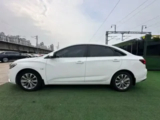Chevrolet Monza 2021 купить из Китая, цена 1 200 000 ₽ — Suifenhe Auto