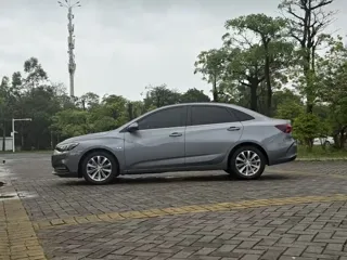Chevrolet Monza 2022 купить из Китая, цена 1 083 000 ₽ — Suifenhe Auto