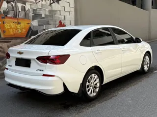Chevrolet Monza 2023 купить из Китая, цена 1 291 000 ₽ — Suifenhe Auto