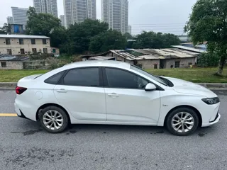 Chevrolet Monza 2024 купить из Китая, цена 1 185 000 ₽ — Suifenhe Auto