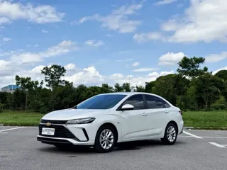 Chevrolet Monza 2023 купить из Китая, цена 1 304 000 ₽ — Suifenhe Auto